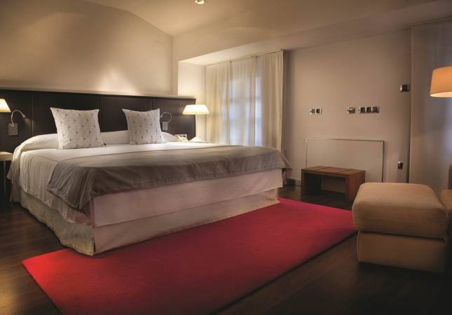 El mejor precio para Hotel San Ramón del Somontano. El entorno más romántico con los mejores precios de Huesca
